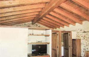 Lovely Home In Aldeanue De La Sierra
