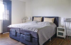 Nice Home In Aue-Bad Schlema With Wifi