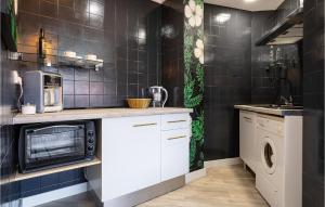 Stunning apartment in Cambrils with Outdoor swimming pool WiFi and 1 Bedrooms