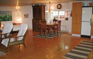 Nice Home In Visby With Wifi