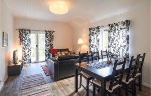 Holiday Home Hangvar Gullauser Lärbro