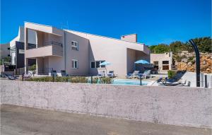 Amazing home in Posedarje with WiFi and 4 Bedrooms