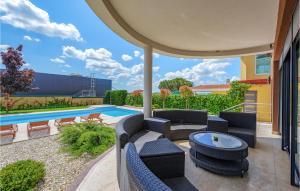 Stunning Home In Zminj With 5 Bedrooms, Wifi And Outdoor Swimming Pool