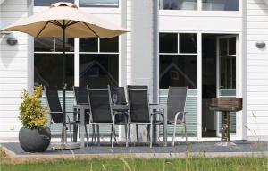 Beach Front Home In Zerpenschleuse