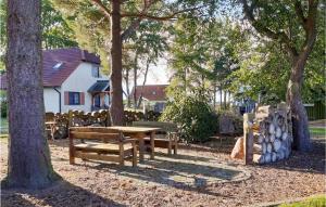 Beautiful Apartment In Fuhlendorf