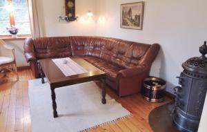 2 Bedroom Beautiful Home In Knäred