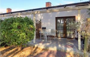 1 Bedroom Gorgeous Home In Fuhlendorf