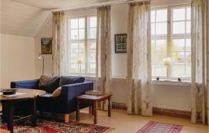 Cozy Home In Mantorp With Wifi