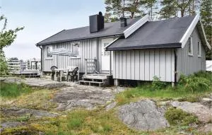 Two-Bedroom Holiday Home In Rygge - 莫斯