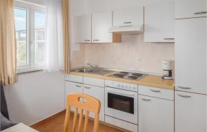 1 Bedroom Beautiful Apartment In Porec