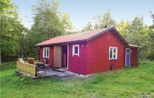 Two-Bedroom Holiday Home In Brakne Hoby