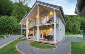 Four-Bedroom Holiday Home room in Ferienhausdorf Thale