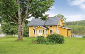 Nice Home In Svanskog With 3 Bedrooms, Sauna And Wifi