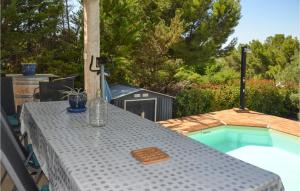 Maisons de vacances Awesome Home In Campagnan With 3 Bedrooms, Wifi And Private Swimming Pool : photos des chambres