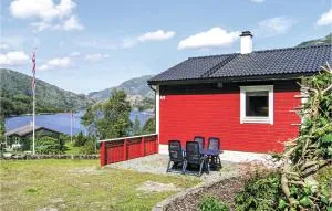 Gorgeous Home In Dalsøyra With Kitchen - Matre