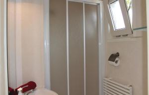 3 Bedroom Stunning Home In Tzummarum