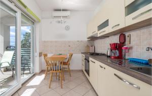 Studio Apartment in Lukovo Sugarje