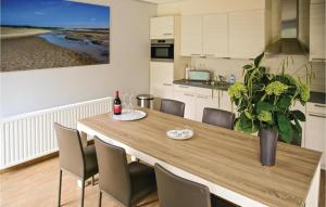 Nice Home In Retranchement With Wifi