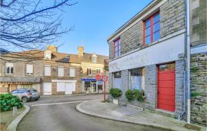 2 Bedroom Awesome Apartment In Antrain