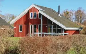 Awesome home in Rechlin with 2 Bedrooms, Sauna and WiFi - 雷希林