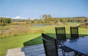 Stunning Home In Huskvarna With Kitchen