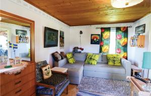 Gorgeous Home In Ambjörnarp With Wifi