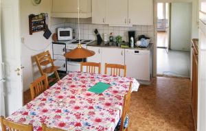 2 Bedroom Pet Friendly Home In Vimmerby
