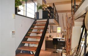 3 Bedroom Amazing Home In Villetelle