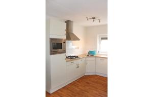 2 Bedroom Lovely Home In Opperdoes