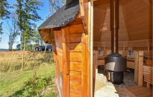 Nice Home In Sjötorp With Kitchen