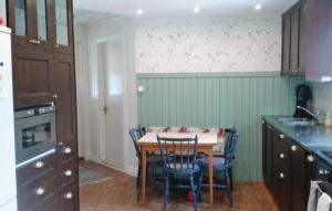 Lovely Home In Gårdsjö With Lake View