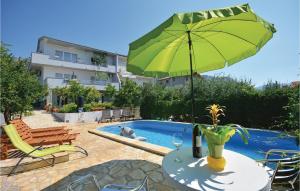 Nice Apartment In Kastel Sucurac With 1 Bedrooms, Wifi And Outdoor Swimming Pool