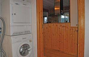 5 Bedroom Awesome Home In Segmon