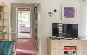 3 Bedroom Nice Home In Beddingestrand