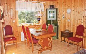 2 Bedroom Beautiful Home In Örkelljunga