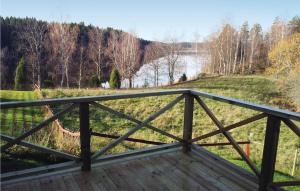 Awesome Home In Stjänrhov With Wifi