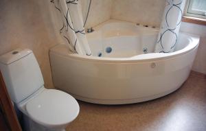 Nice Home In Fjällbacka With Sauna