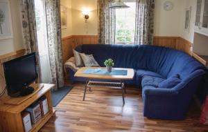 Nice Home In Fjällbacka With Sauna