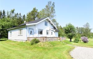 Nice Home In Vnersborg With 3 Bedrooms And Wifi