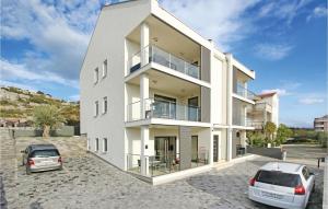 Gorgeous Apartment In Sibenik With Wifi 