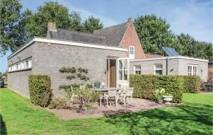 Amazing Home In Dongen With Kitchen - 's-Gravenmoer