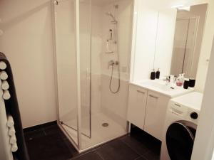 Appartements Appartement Tout Confort a Arzon - Proche Plage du Fogeo, Commerces et Activites - FR-1-639-30 : photos des chambres