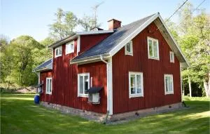 Awesome Apartment In Rönneshytta - Laxå