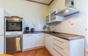 Beautiful Apartment In Valtura With Wifi And 1 Bedrooms