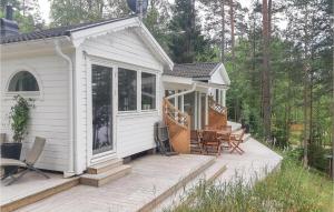 Four-Bedroom Holiday Home In Bodafors