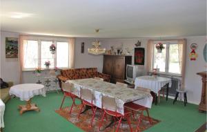 5 Bedroom Pet Friendly Home In Backaryd