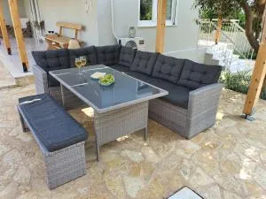 Jasmine Villa - Vari