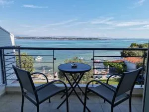 Ξενοδοχείο Βουρβουρού (Vourvourou Hotel)