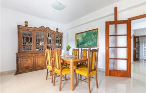 Stunning Home In Fisterra With Kitchen