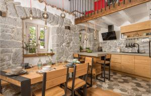 Amazing Home In Mucici With Kitchen 